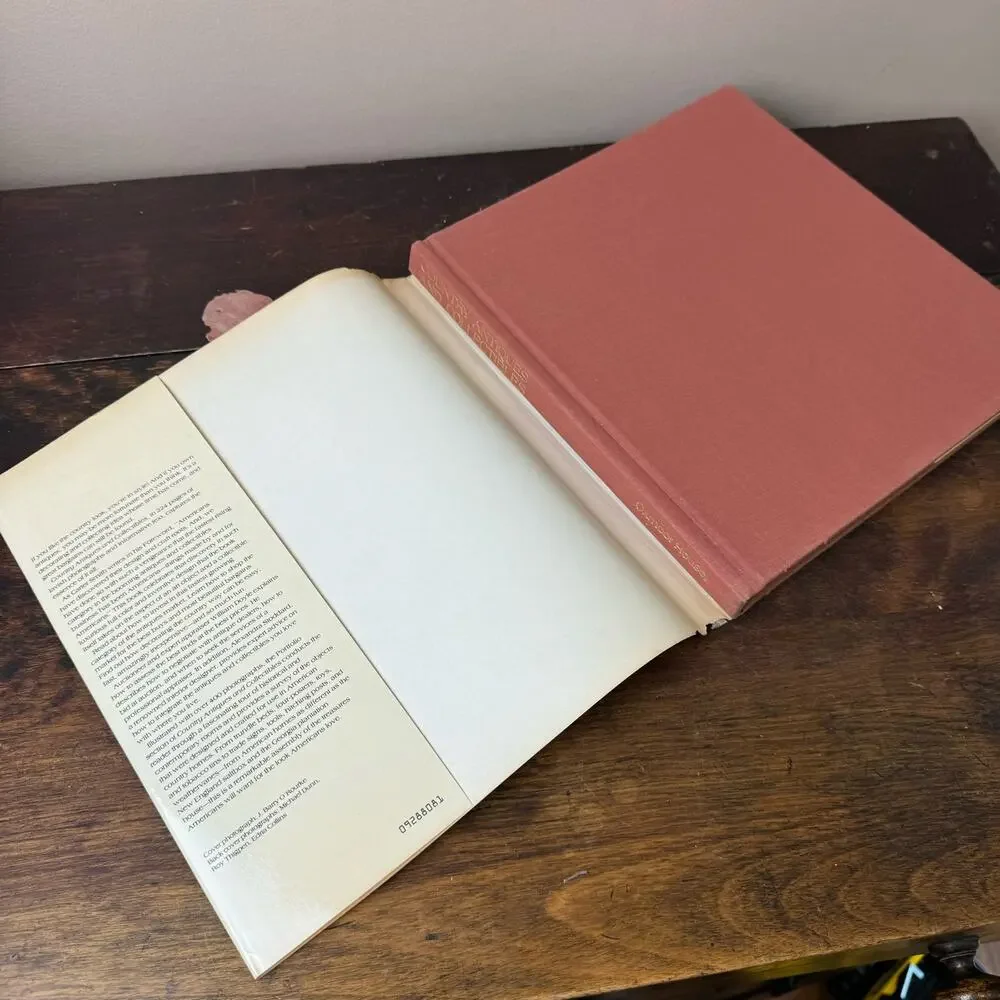 Country‎ Antiques & Collectibles 1981 Rustic Interior Design Hardback Book